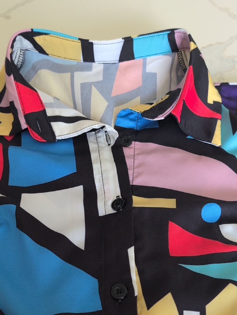 Colorblock Geo Print Button-Up Shirt - Picture 5 of 5